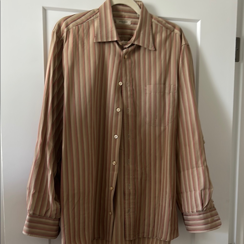 Men’s Burberry button up